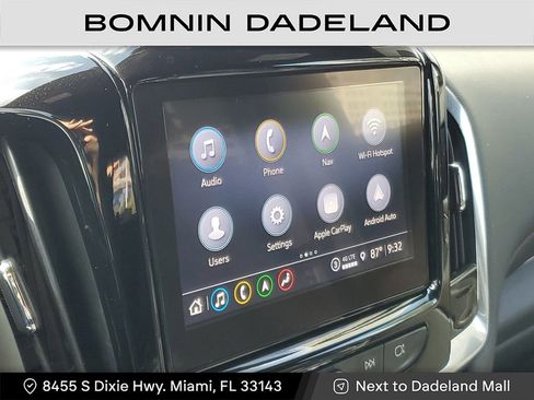 Used 2023 Chevrolet Traverse RS image 23