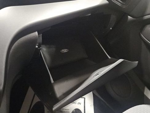 Certified 2017 Ford Escape SE w/ Equipment Group 201A AWD/4WD image 34