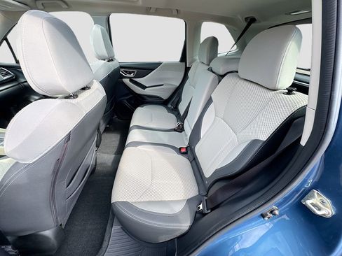 Used 2021 Subaru Forester Premium image 22