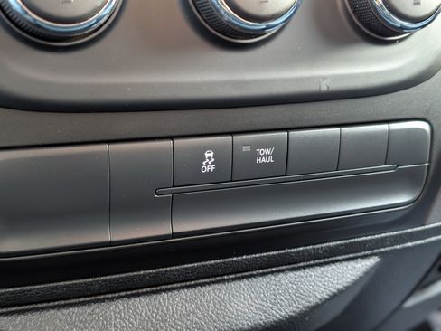 Used 2019 RAM 1500 Express w/ Express Value Package image 22