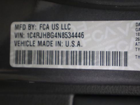 Used 2022 Jeep Grand Cherokee Limited image 39