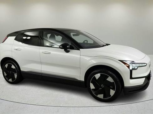 New 2026 Volvo EX30 Plus w/ Protection Package Premier AWD/4WD image 2