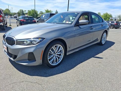 Used 2023 BMW 330i xDrive Sedan w/ Premium Package AWD/4WD image 3