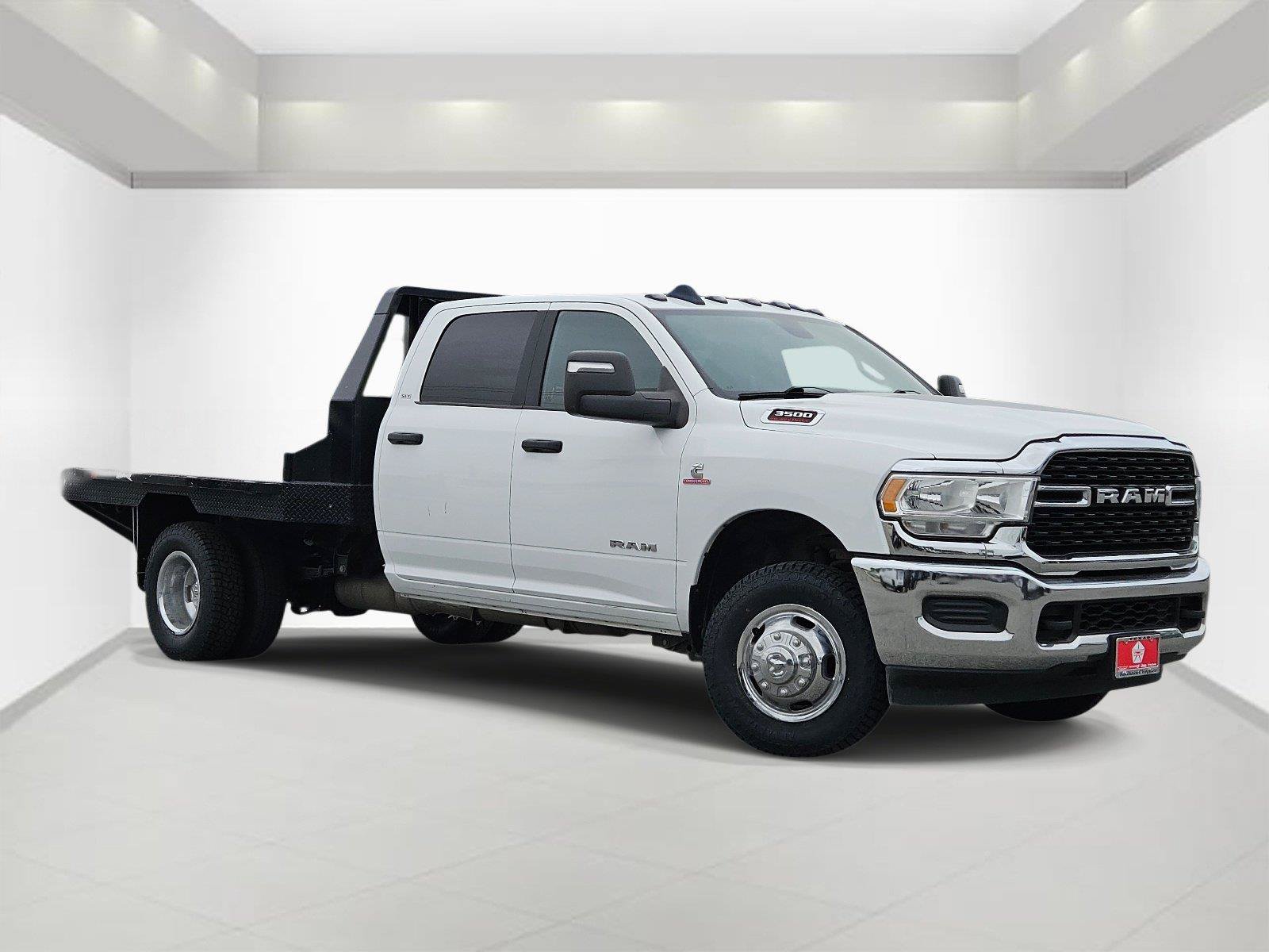 Used 2024 RAM 3500 SLT w/ Quick Order Package 2YG SLT AWD/4WD image 1