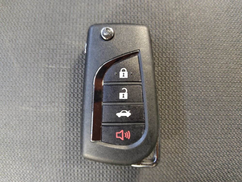 Used 2021 Toyota Corolla LE w/ Carpet Mat Package (TMS) FWD image 32
