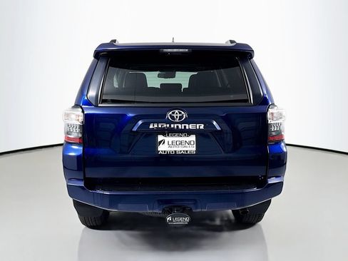Used 2022 Toyota 4Runner SR5 Premium w/ Moonroof Package AWD/4WD image 6