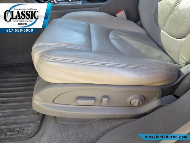 Used 2015 Chevrolet Traverse LT FWD image 24
