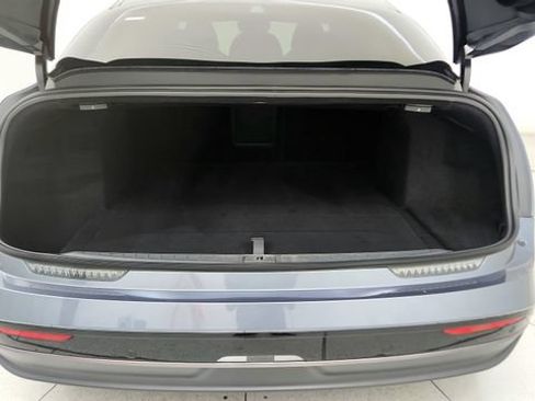 Used 2025 Lucid Air Pure RWD image 29