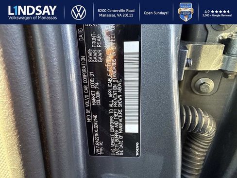 Used 2020 Volvo S60 T6 Momentum image 25