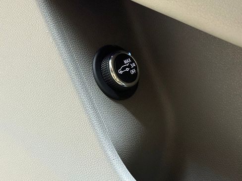 Used 2022 Cadillac XT6 Premium Luxury w/ Technology Package image 25