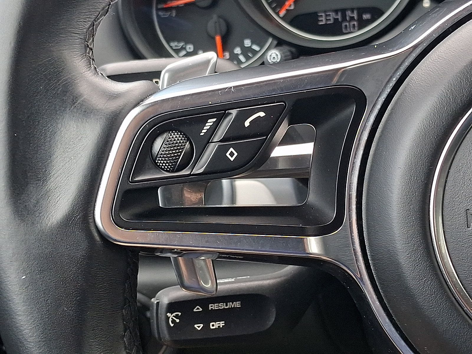 Used 2016 Porsche Cayenne GTS AWD/4WD image 24