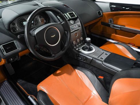 Used 2007 Aston Martin DB9 Volante image 2