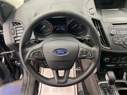Used 2018 Ford Escape SE image 18