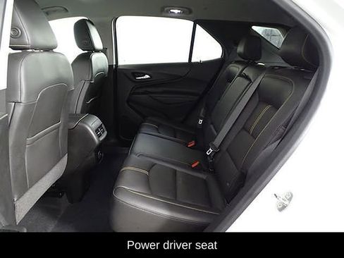 Used 2022 Chevrolet Equinox Premier w/ LPO, Floor Liner Package FWD image 11