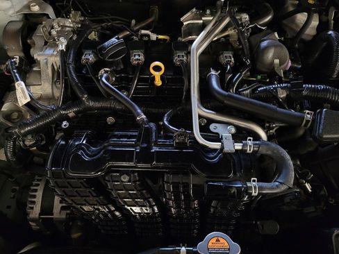 Used 2024 Nissan Altima 2.5 SV image 30