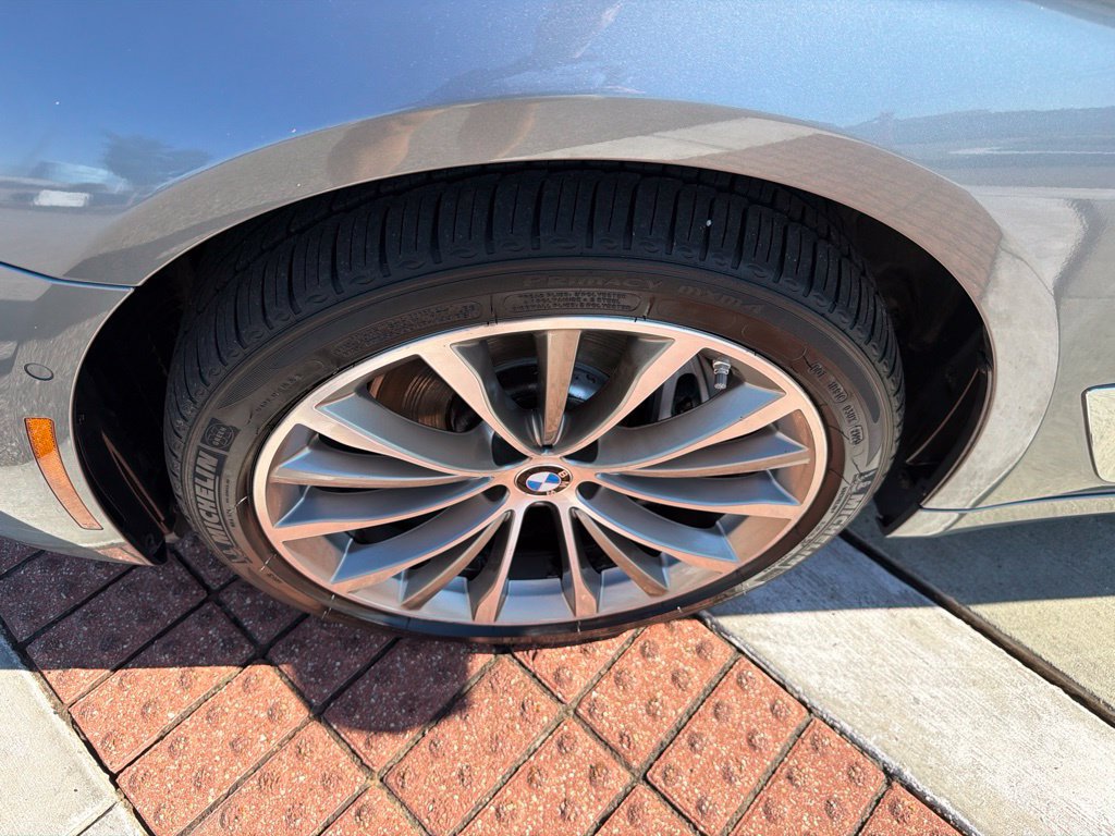 Used 2021 BMW 540i RWD image 10