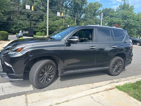 Used 2023 Lexus GX 460 Luxury w/ Sport Design Package AWD/4WD image 4