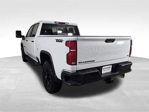Used 2026 Chevrolet Silverado 2500 LT w/ Trail Boss Package AWD/4WD image 5