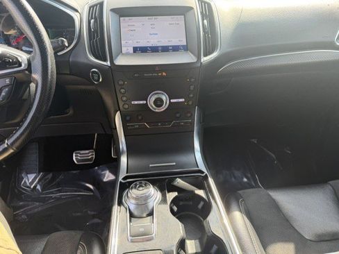 Used 2020 Ford Edge ST w/ Equipment Group 401A AWD/4WD image 19