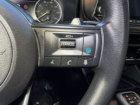 Used 2024 Nissan Rogue SV AWD/4WD image 24