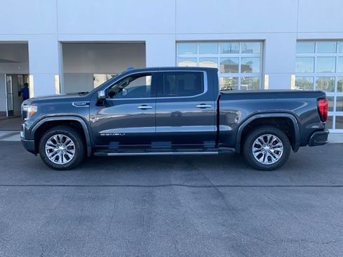Used 2021 GMC Sierra 1500 Denali w/ Driver Alert Package II AWD/4WD image 3