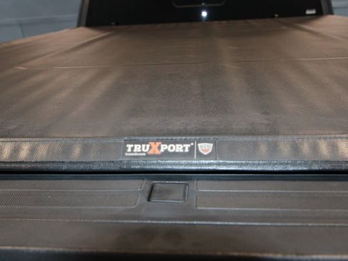 Used 2020 Ford F350 Lariat image 41