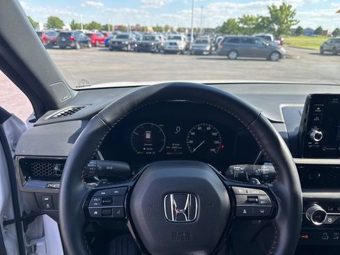 Used 2025 Honda CR-V Sport Touring image 11