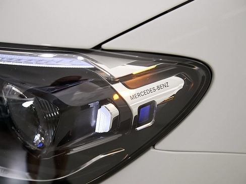 Used 2022 Mercedes-Benz E 450 4MATIC Coupe image 3