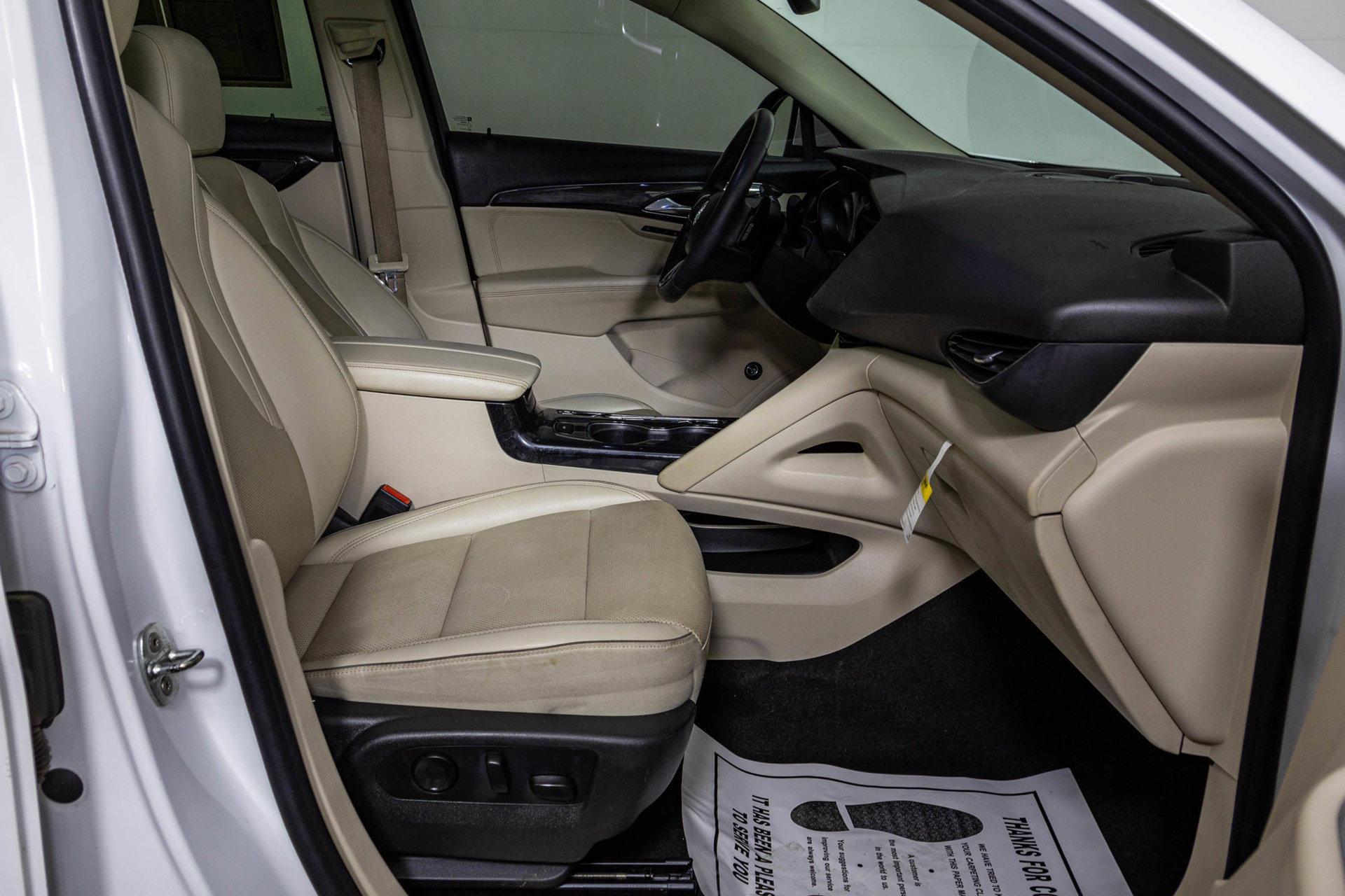 Used 2022 Buick Envision Essence w/ Technology Package I FWD image 48