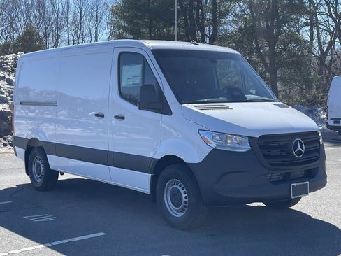 New 2026 Mercedes-Benz Sprinter 2500 image 9