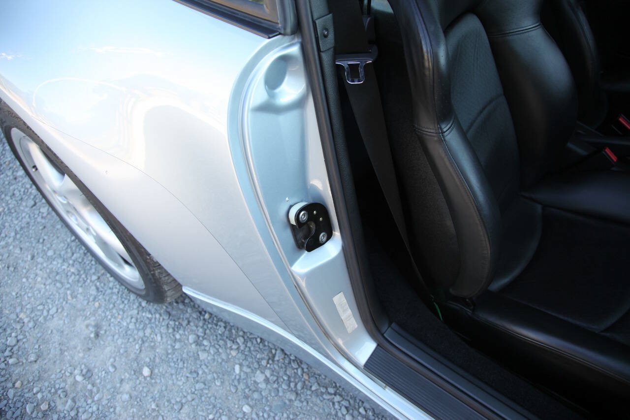 Used 1996 Porsche 911 GT3 RS image 99