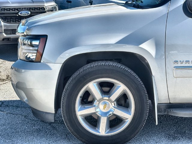 Used 2012 Chevrolet Avalanche LTZ AWD/4WD image 10