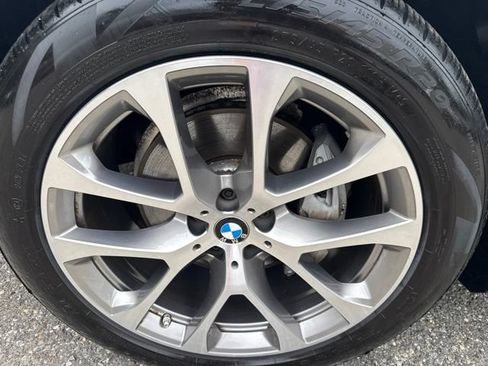 Used 2024 BMW X5 xDrive40i AWD/4WD image 9