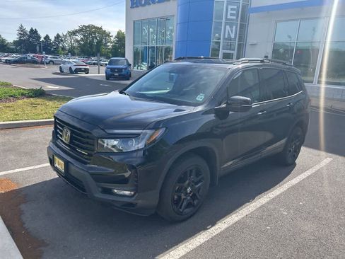 Used 2024 Honda Passport Black Edition image 1
