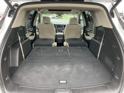 Used 2019 Buick Enclave Essence FWD image 13