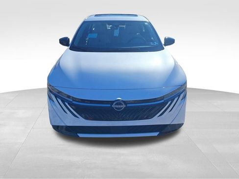 New 2026 Nissan Sentra SL w/ Floor Mat Package FWD image 9