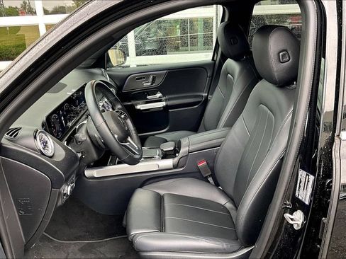 Certified 2022 Mercedes-Benz GLB 250 4MATIC image 27