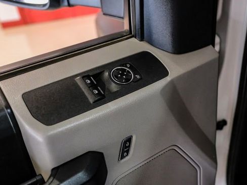 Used 2018 Ford F550 2WD Regular Cab Super Duty image 33