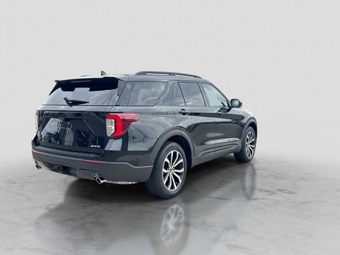 Used 2022 Ford Explorer ST-Line w/ Class IV Trailer Tow Package AWD/4WD image 8