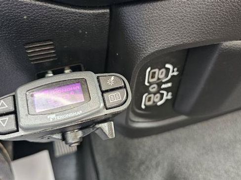 Used 2019 RAM 1500 Big Horn RWD image 30