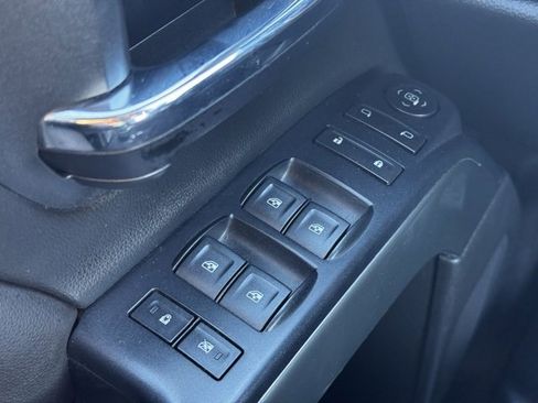 Used 2018 Chevrolet Silverado 1500 LT w/ All Star Edition image 29