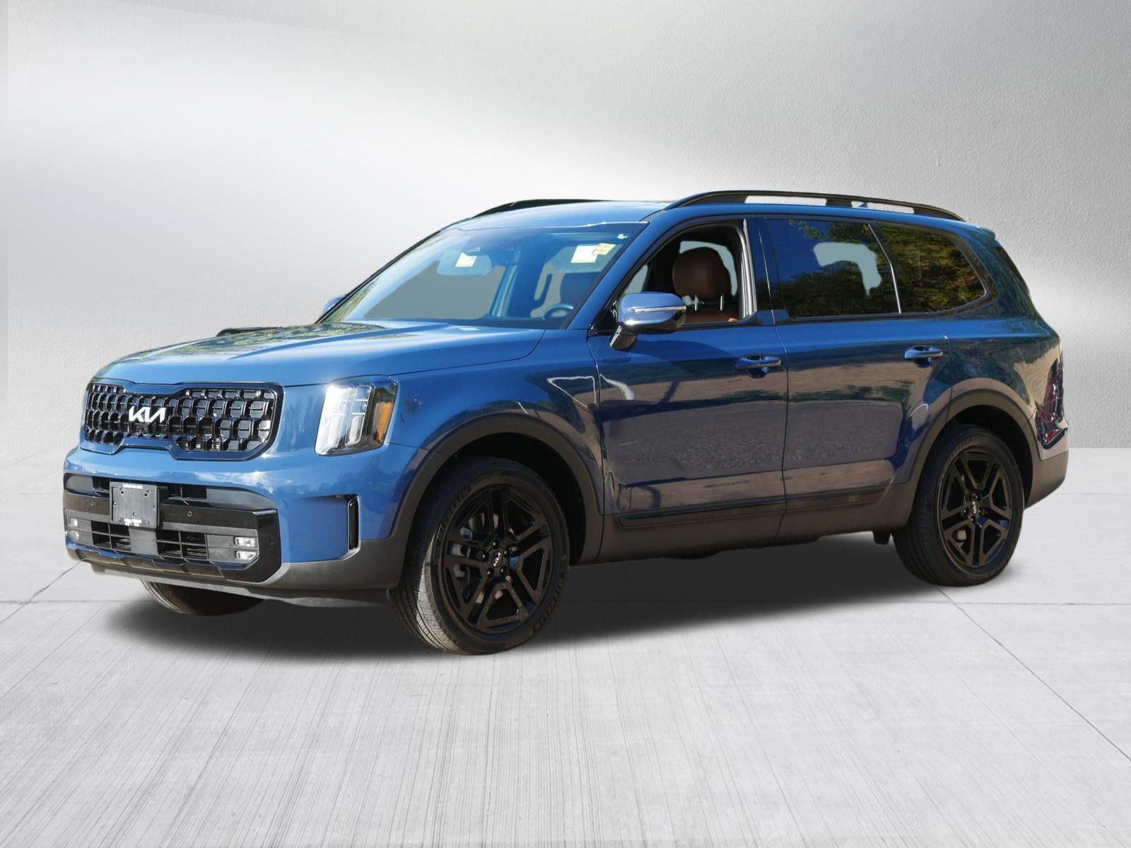 Certified 2024 Kia Telluride SX Prestige X-Line AWD/4WD image 3