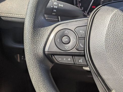 Used 2025 Toyota RAV4 LE FWD image 16