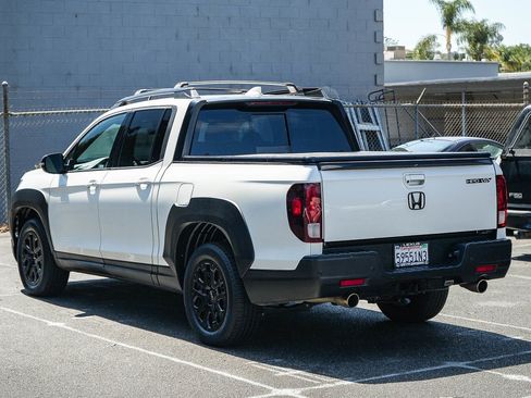 Used 2021 Honda Ridgeline Black Edition image 4