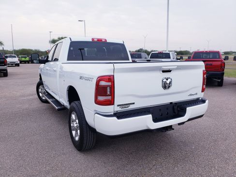 Used 2024 RAM 2500 Big Horn w/ Sport Appearance Package image 5