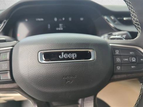 New 2026 Jeep Grand Cherokee L Limited RWD image 19