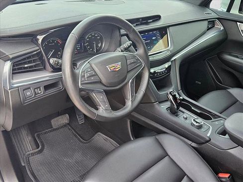Used 2023 Cadillac XT5 Luxury image 10