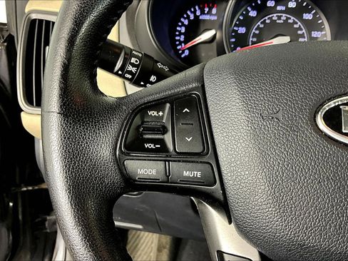 Used 2013 Kia Rio EX w/ Convenience Pkg image 12