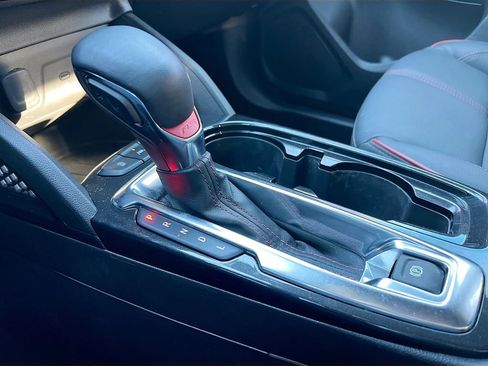 Used 2025 Chevrolet TrailBlazer RS w/ Driver Confidence Package image 16