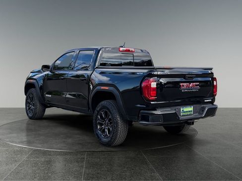 Used 2024 GMC Canyon Elevation w/ Elevation Premium Package AWD/4WD image 7